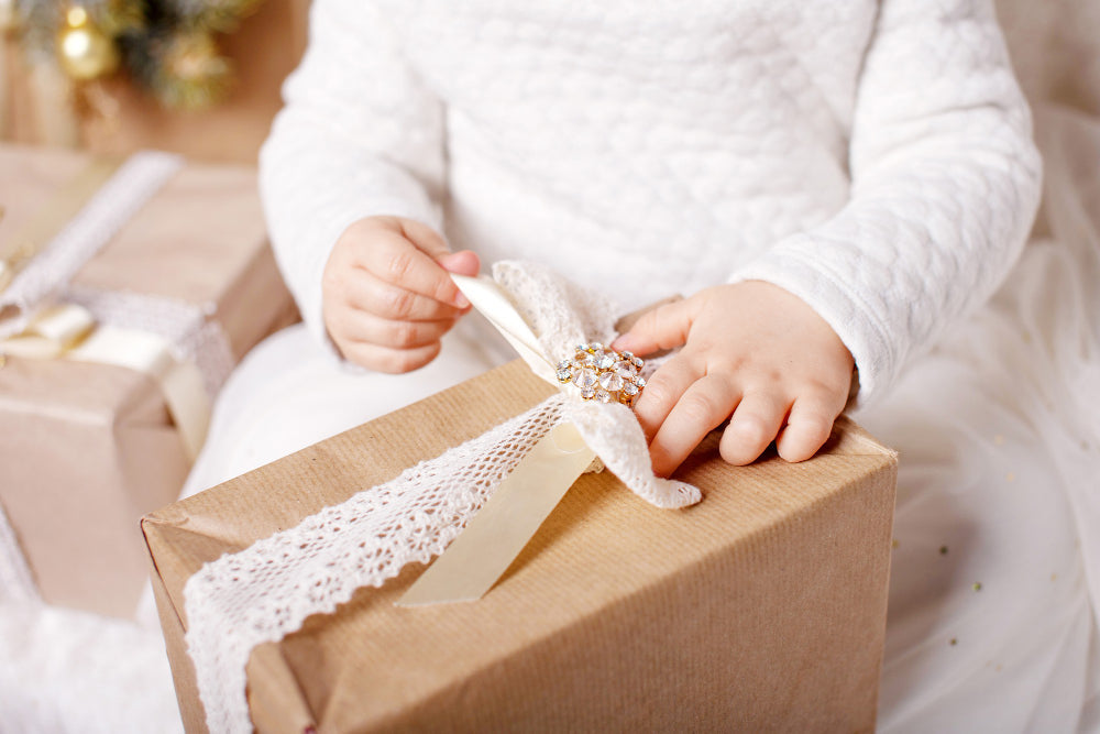 Cadeau baptême original : les idées qui marquent vraiment