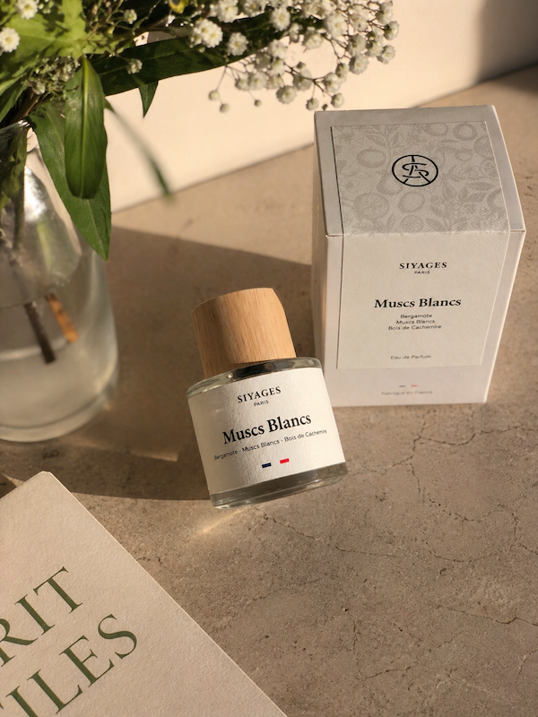 Phtalates dans les parfums : la liste complète et comment les repérer en INCI
