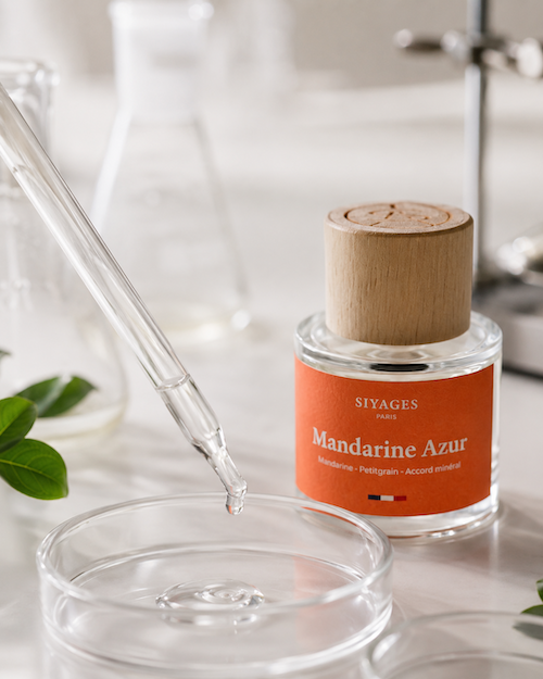 Phtalates dans les parfums : DEP, DEHP, lesquels éviter et pourquoi
