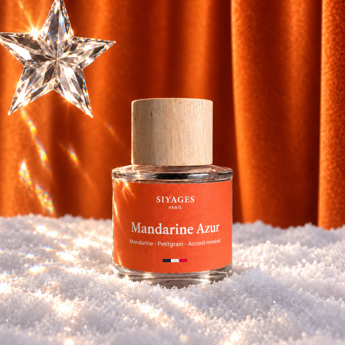 Parfum enfant Mandarine Azur de Siyages, flacon aux couleurs festives de Noël