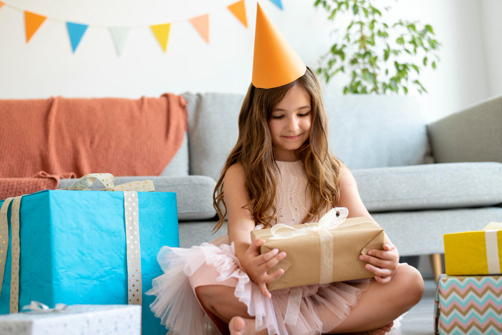 Cadeau enfant 9 ans : idées éducatives, sportives et symboliques